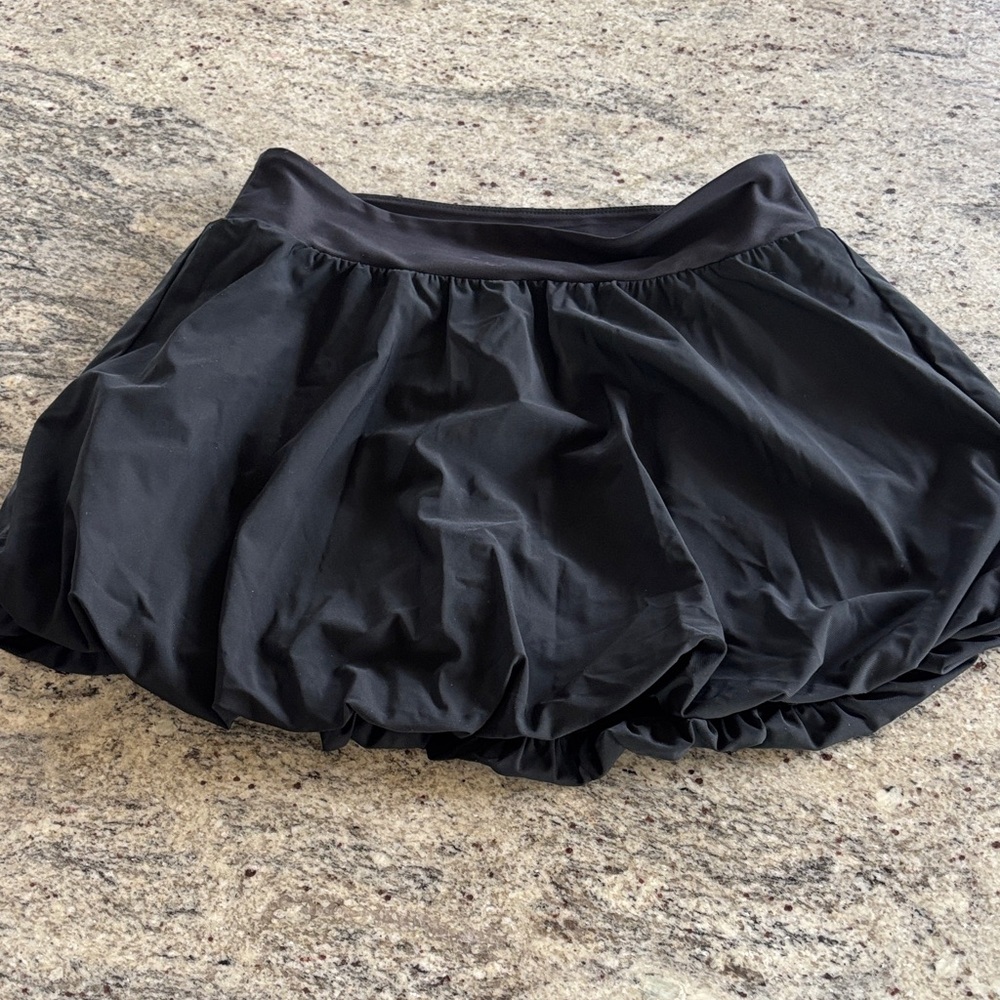 NWOT Old Navy Bubble Skort